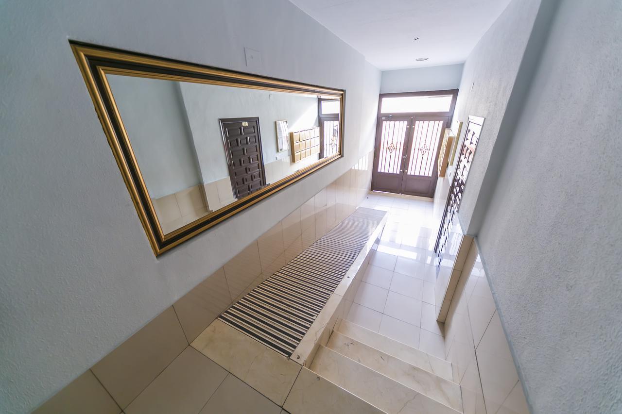 Homely Apartments Calle Apolo Торевьиа Экстерьер фото